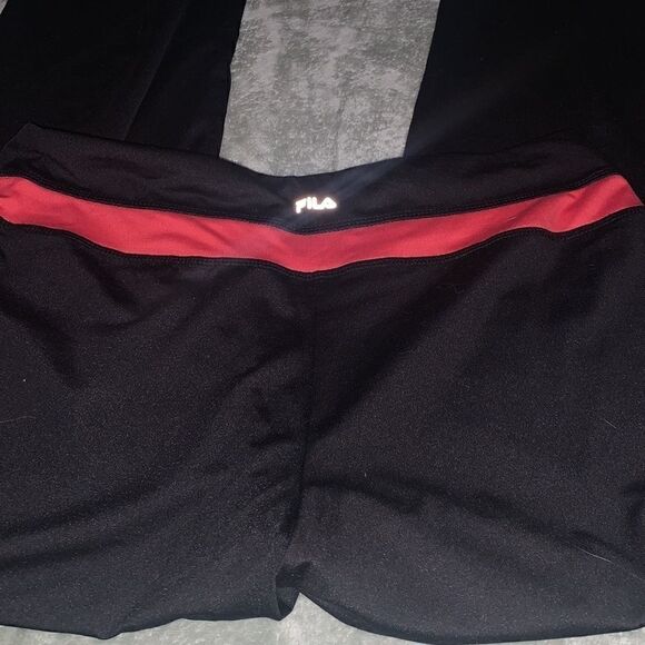 COPY - FILA Capris - Picture 4 of 7